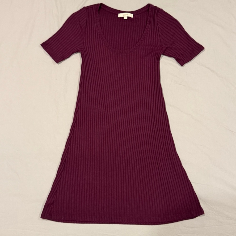 LOFT burgundy ribbed short sleeve dress medium - Picture 2 of 6